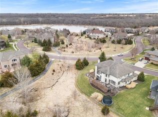 5202 W 165th Ter, Overland Park, KS 66085
