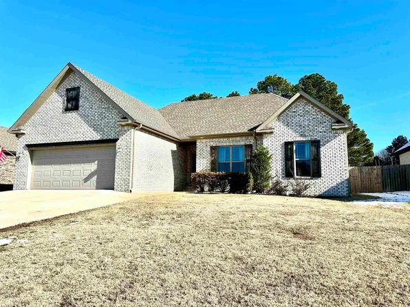 110 E Hills Dr, Bono, AR 72416