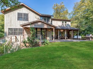 72 Ketewomoke Dr, Halesite, NY 11743