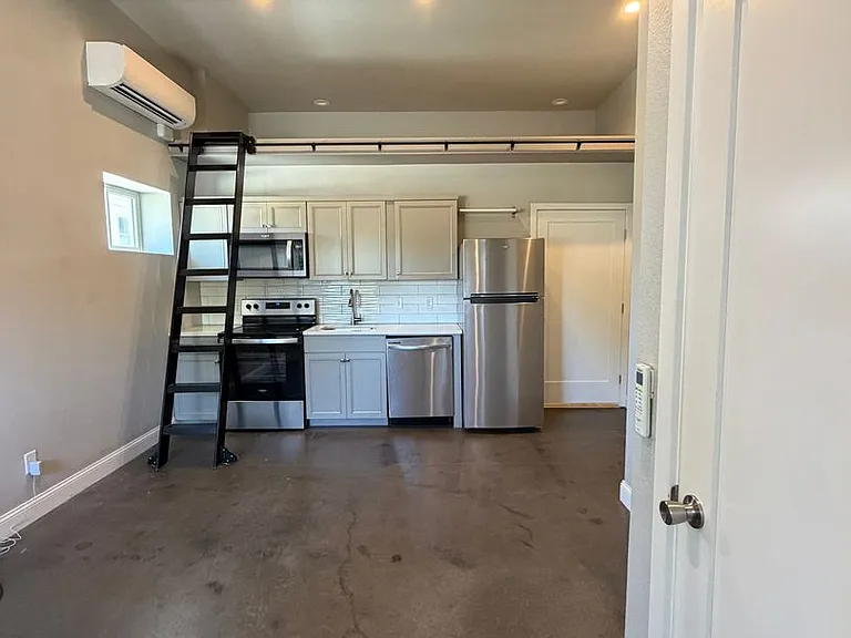 3850 S Lowell Blvd — Photo 9