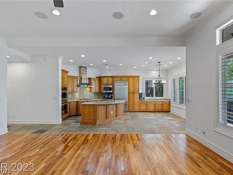 1447 Foothills Village Dr — Photo 14