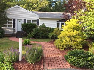 12 Paul Revere Rd, Sharon, MA 02067