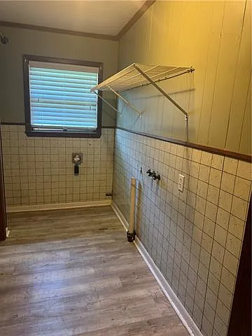 310 Alexander Dr — Photo 12