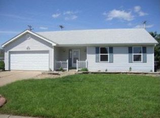 1710 Summergate Estates Dr, Saint Peters, MO