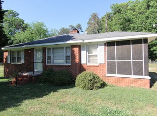 105 Johnston Rd, Ninety Six, SC 29666