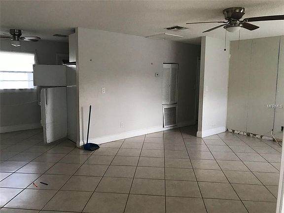 3rd image of 1805 Thor Ave