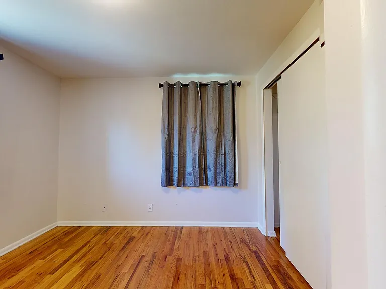 3295 Euclid Ave — Photo 18