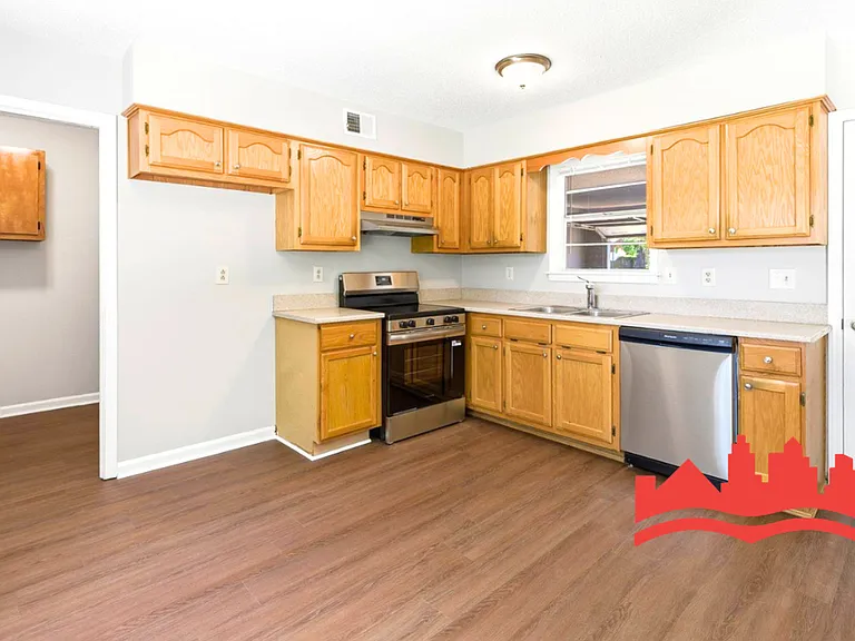 3063 Mary Elizabeth Dr — Photo 14
