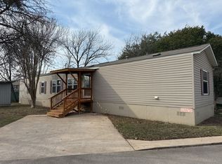 724 W Fm 1626 Trailer 16, Austin, TX 78748