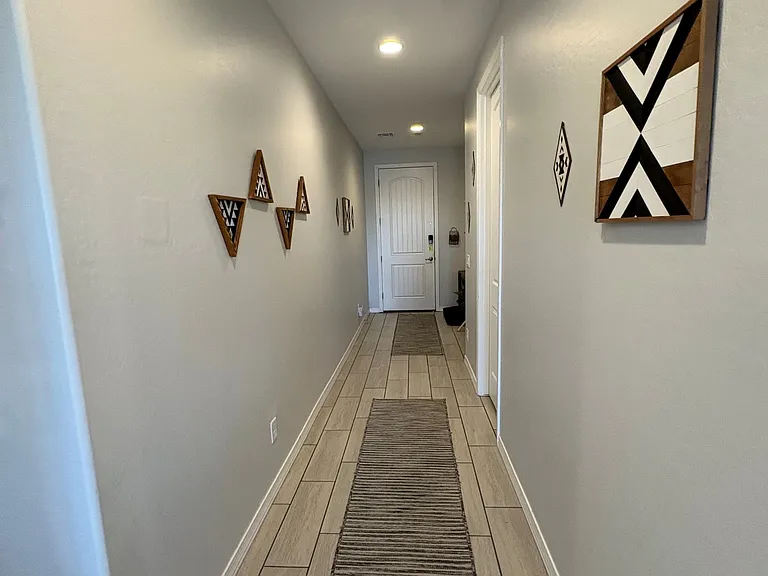 6255 Goldfinch Dr — Photo 8