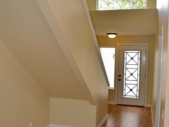 4th image of 8059 Denver St