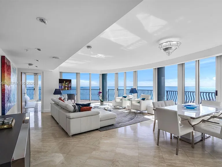 1500 Ocean Dr #1202 — Photo 2