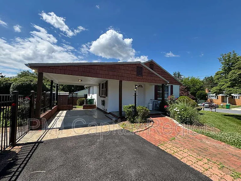 12 Mills Rd — Photo 31