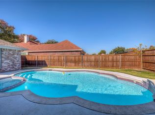 3109 Riverview Dr, Mesquite, TX 75181