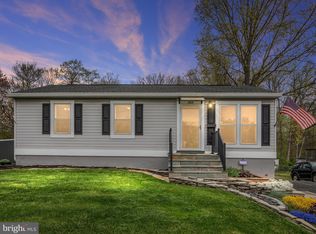 9526 Lomond Dr, Manassas, VA 20109