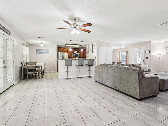 3rd image of 3873 Deerrun Ln