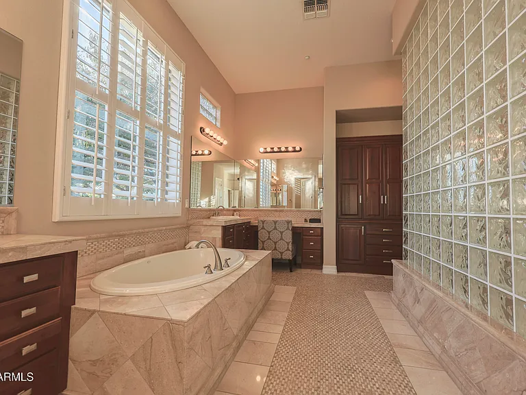 42121 N Anthem Creek Dr — Photo 5