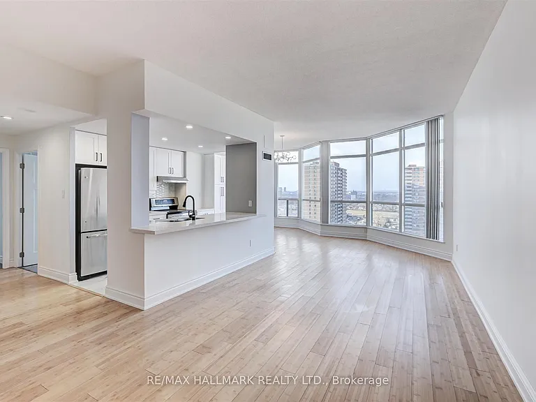 5 Rowntree Rd #Penthouse 1916 — Photo 6