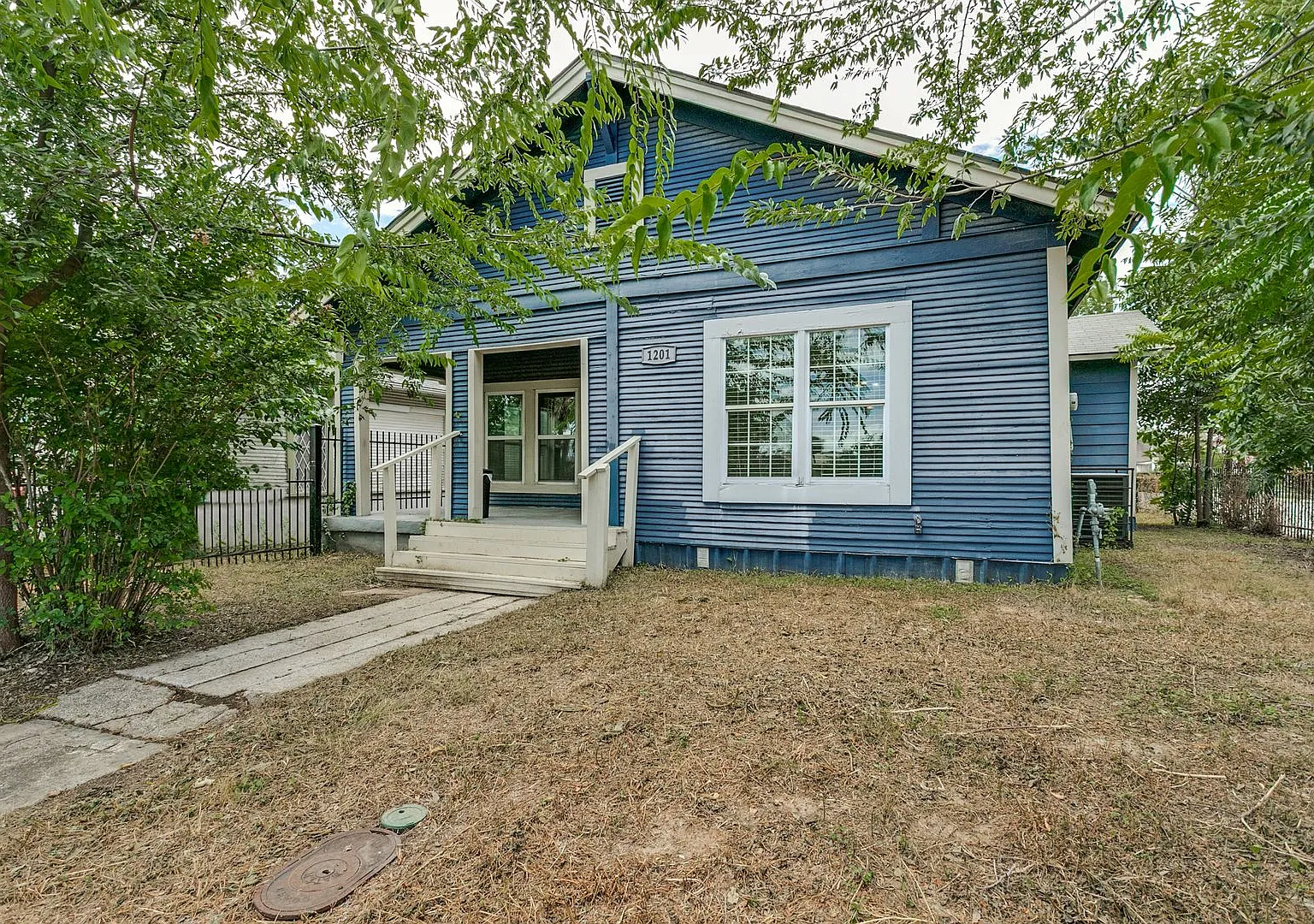 Renovated 3-Bedroom Home In Denver Heights — Photo 1