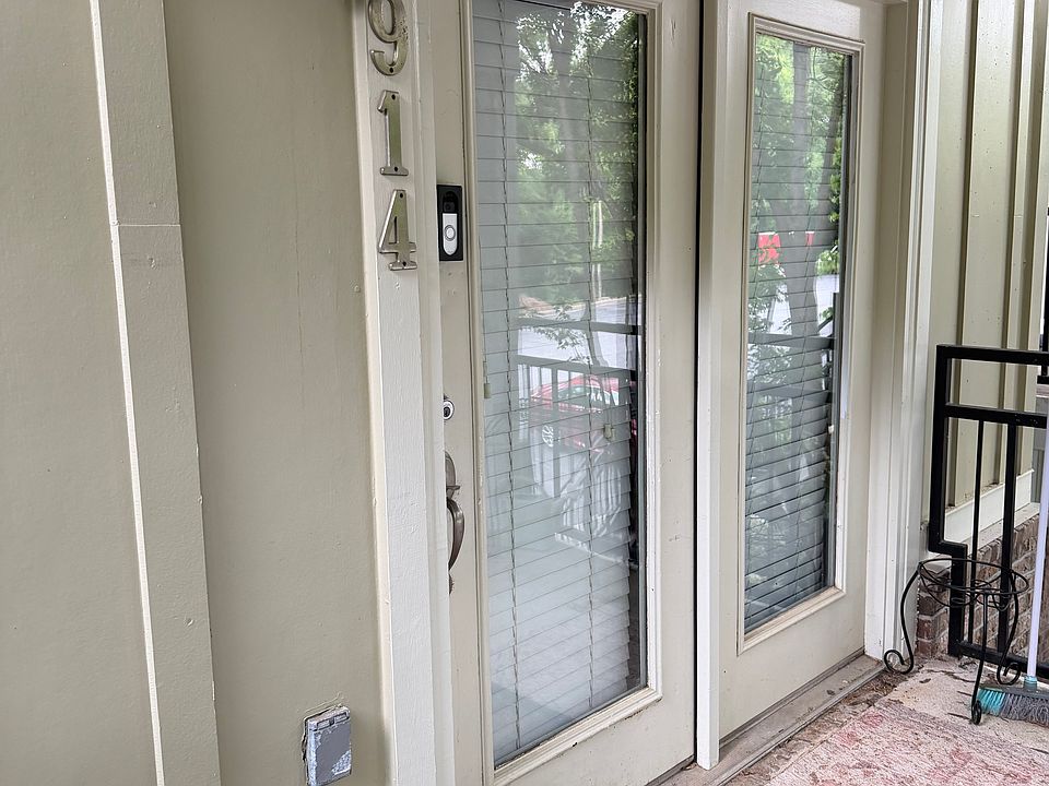 1st image of 490 Barnett Shoals Rd APT 914
