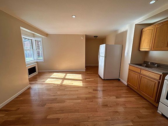 2nd image of 91-21 195th St #3