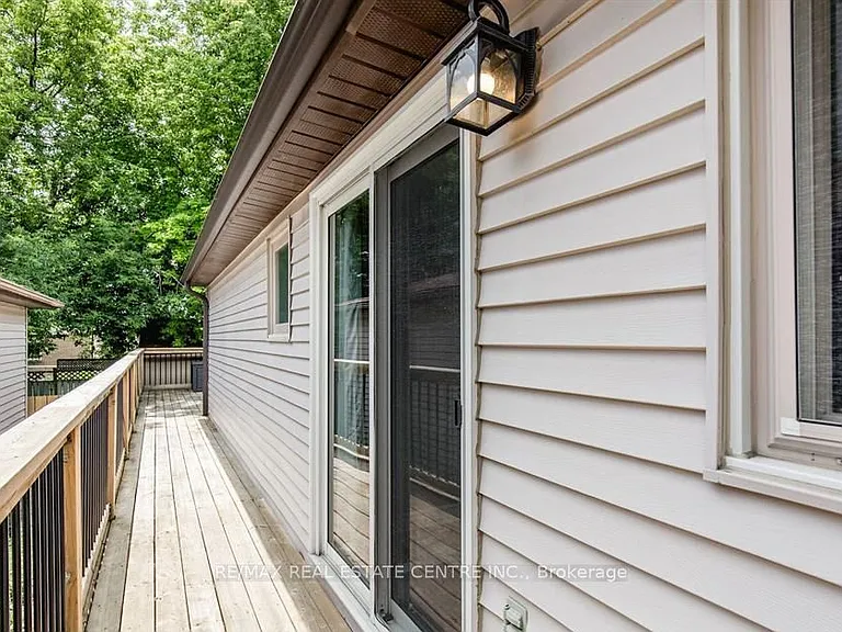 21 Maitland Dr — Photo 39