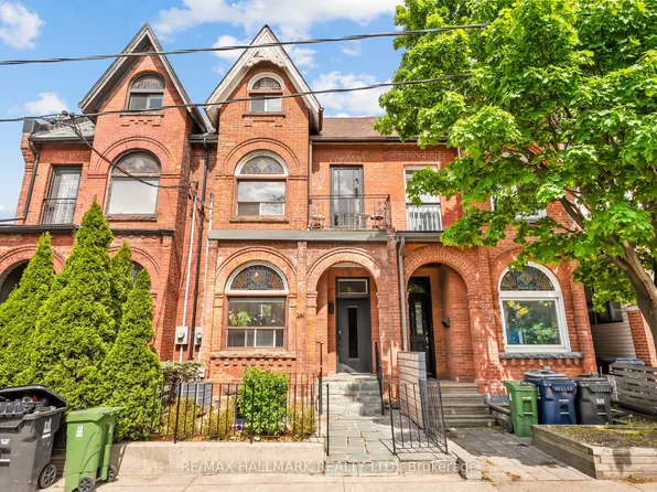261 Ossington Ave, Toronto, ON M6J 3A1