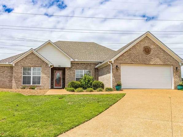 186 Walnut Trace Dr, Jackson, TN 38305
