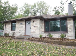 6945 Glenwood Ave, Golden Valley, MN 55427