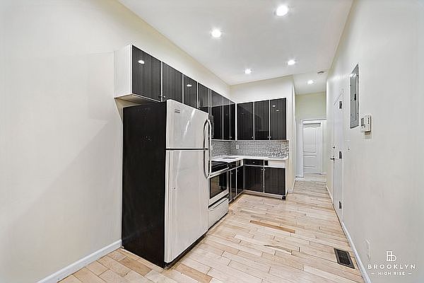1st image of 545 Marcy Ave