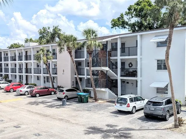 5855 Palm Ln #B21, Bradenton, FL 34207