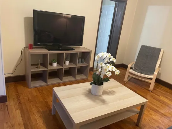 154 E Beck St #154, Columbus, OH 43206