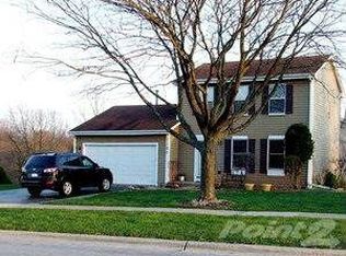 1192 Evergreen Dr, Carol Stream, IL 60188