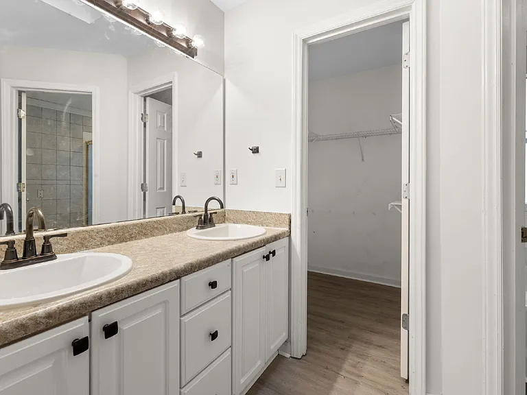531 Clayton Rd — Photo 16