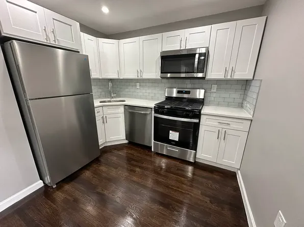2401 Davidson Avenue image 1 of 8
