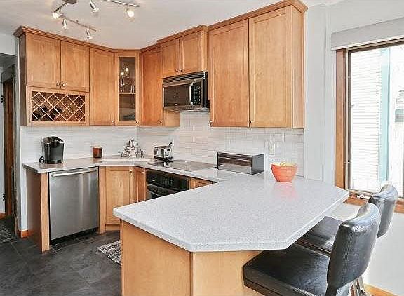 5th image of 4019 Pillsbury Avenue S