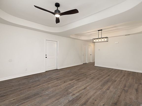 4th image of 417 JESSICA ST