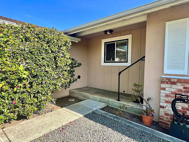 6610 Canterbury Ct — Photo 6