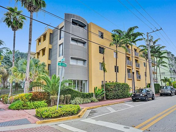 5th image of 360 Collins Ave APT 203