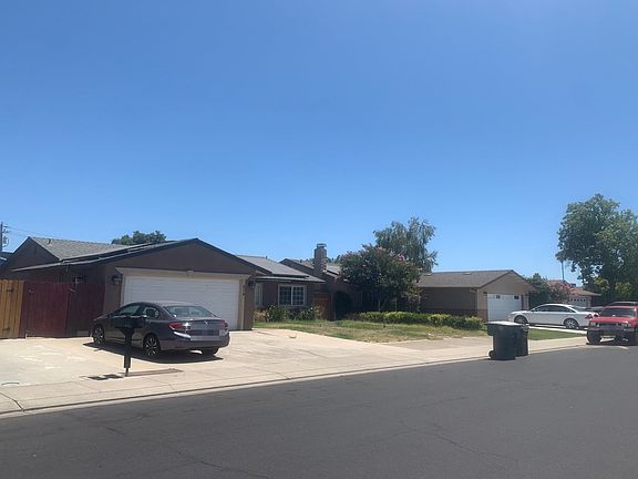 3rd image of 674 Fern Dell Ln