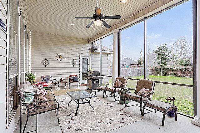 1st image of 1066 Scarlet Oak Ln