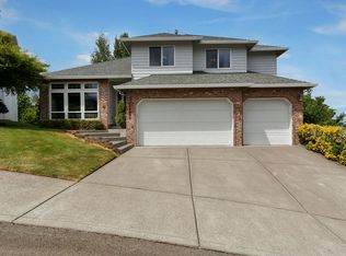 16437 SE Meadowland Ct, Portland, OR 97236