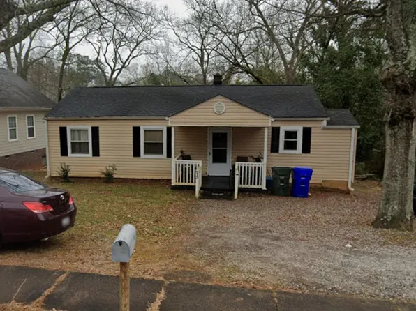 13 Prancer Ave, Greenville, SC 29605