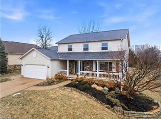 7817 Daniel Dr, Seven Hills, OH 44131