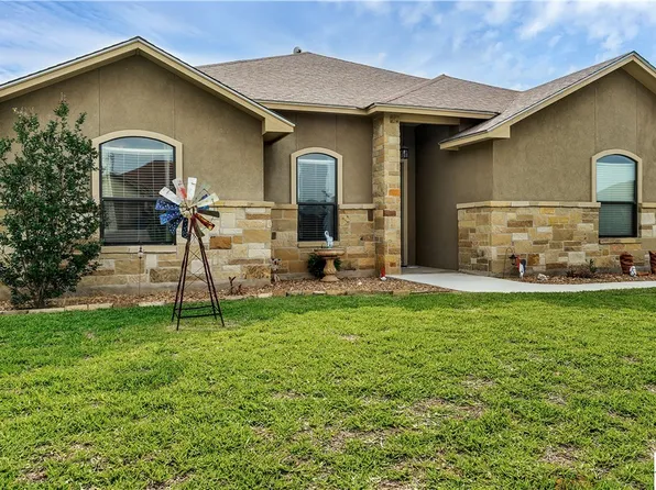 515 Bonita Creek Dr, Pleasanton, TX 78064