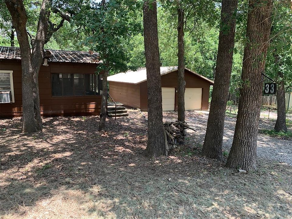 1st image of 33 Wembley Dr