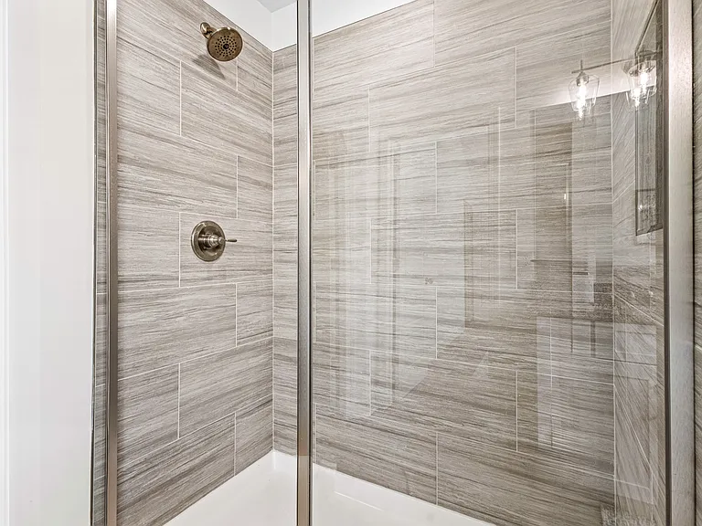 205 Starr Cir — Photo 25