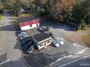 689 Pascack Rd, Township of Washington, NJ 07676