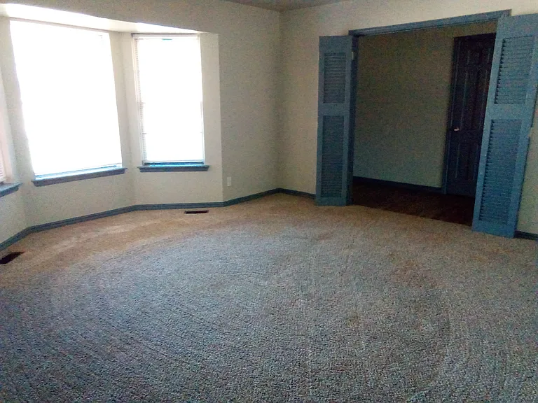 1318 SW 42nd St — Photo 32