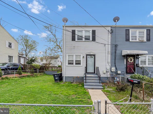 7111 E Lombard St, Landover, MD 20785